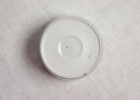 江戸後期染付貝と海藻図猪口