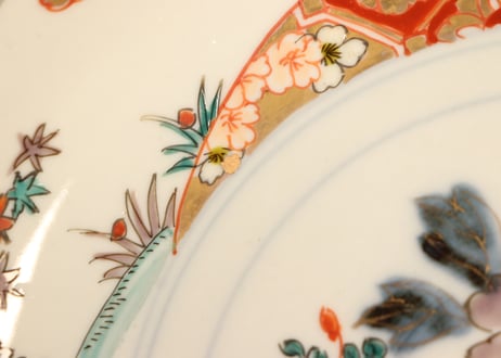 明治前期色絵牡丹と桜に鶴図7寸鉢