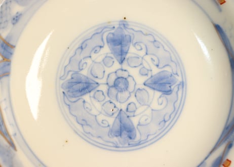 明治前期色絵柴垣に梅と龍図通り物飯茶碗