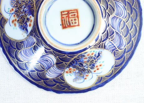 明治前期色絵草花に波図蒸茶碗①　 色擦れ