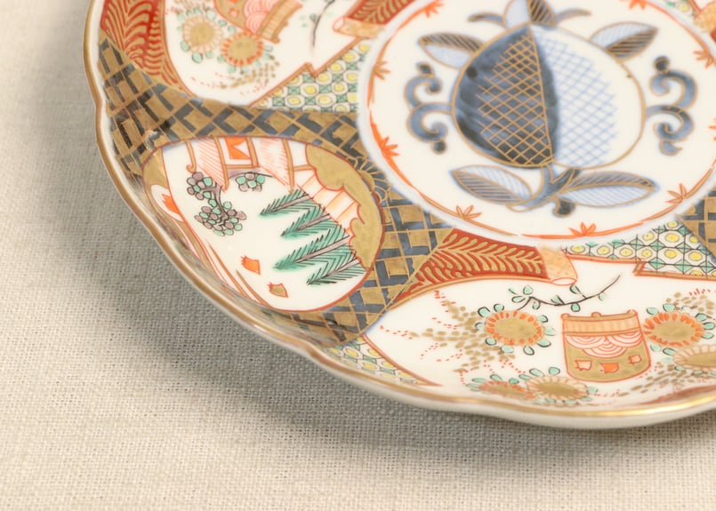 明治前期色絵桃と山水と菊図通り物7寸皿① | 吉祥寺PukuPuku