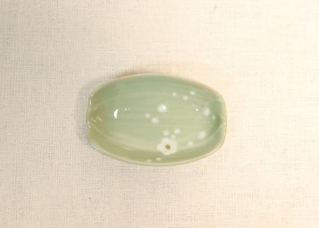 大正~昭和戦前青磁梅図笹型醤油皿