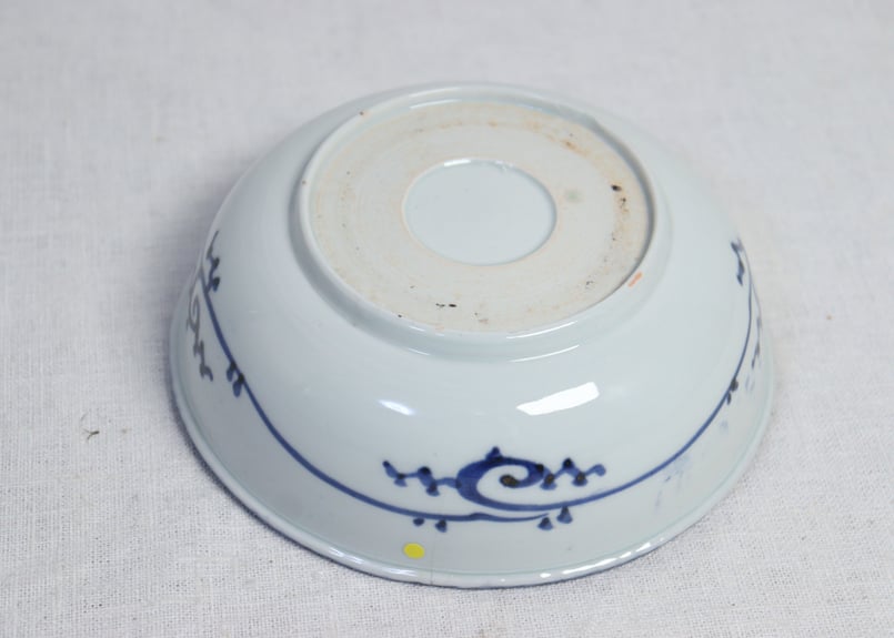 中国　清朝期　染付香合　朱肉入　アンティーク　送料込み0506 中国 清朝期 染付香合 朱肉入 アンティーク 送料込み0506