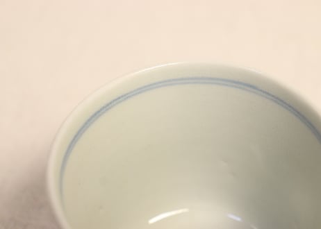 江戸幕末染付微塵唐草図猪口② 高台あたり傷