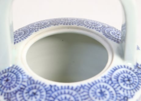明治前期染付蛸唐草文銚子2pセット トリアシ,蓋ホツ,注ぎ口ノミホツ