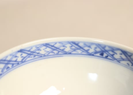 明治前期染付羽根微塵唐草図飯茶碗