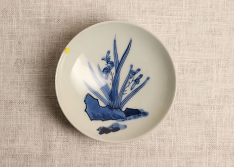 明治前期染付春蘭図台皿　ノミホツ