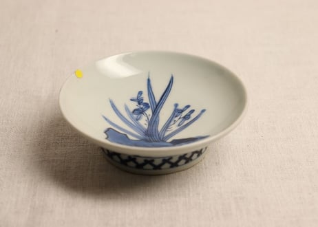 明治前期染付春蘭図台皿　ノミホツ