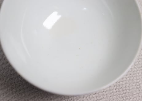 明治後期～大正銅判菊と蝶図蓋茶碗①