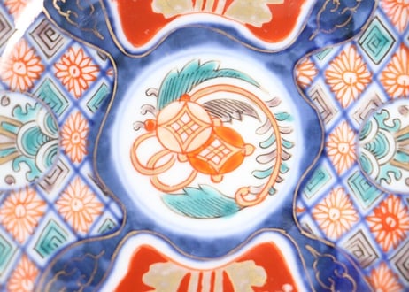 明治前期色絵七宝に幾何学文小皿