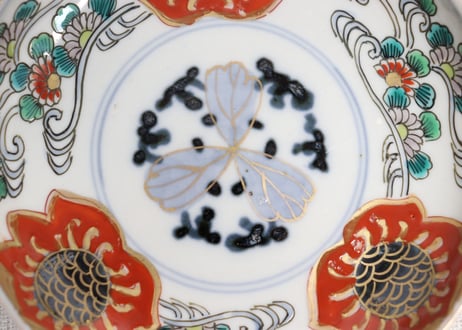 明治前期色絵流水に菊と青玉図小皿