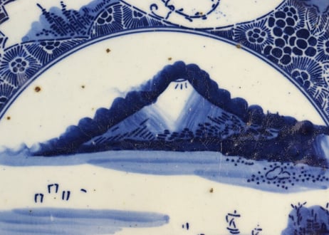 明治前期紙刷富士に窓絵散らし図尺1寸皿 ノミホツ,少フリモノ
