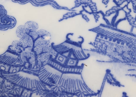 明治後期～大正銅判楼閣と桜図尺皿