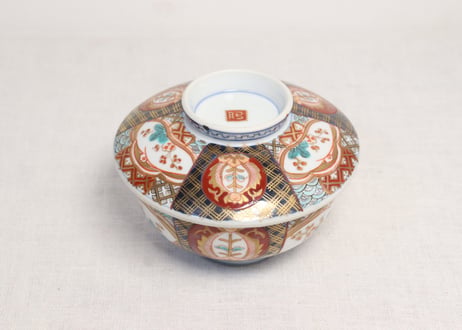 明治前期色絵桃と六方に松竹梅と牡丹図通り物蒸茶碗