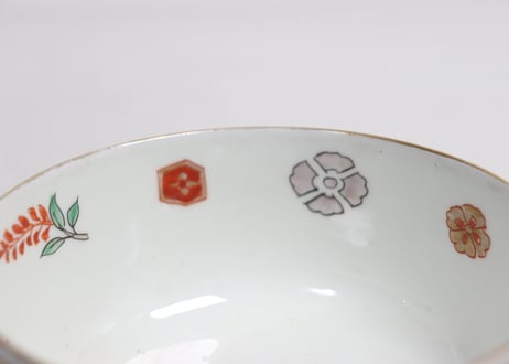 明治前期色絵網手に鶴と梅に鶯図通り物蒸茶碗②高台ホツ,高台内柄無し