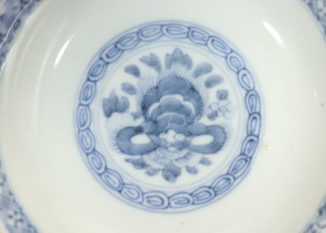 明治前期色絵獅子牡丹と人物図通り物飯茶碗①