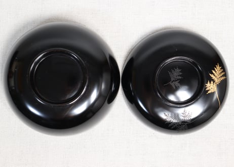 総黒沈金羊歯図吸物椀