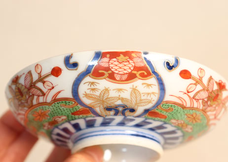 明治前期色絵若松と牡丹図飯茶碗