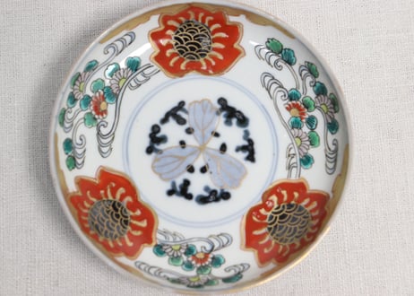 明治前期色絵流水に菊と青玉図小皿
