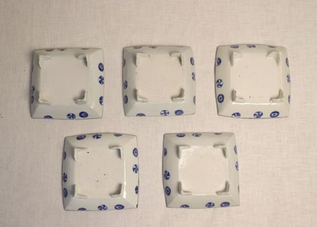 明治前期色絵扇面に桐図四足角皿5客組　1客部分甘手、2客フリモノあり