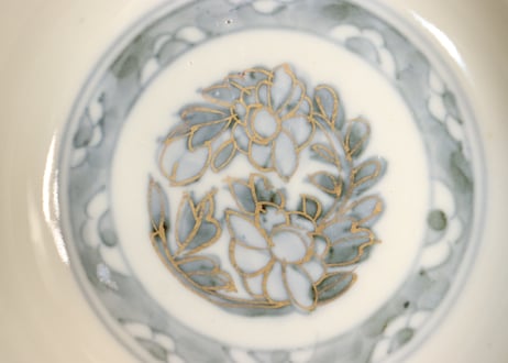明治前期色絵桜と万年青図通り物飯茶碗②薄め