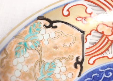 明治前期色絵牡丹と山葡萄図7寸皿