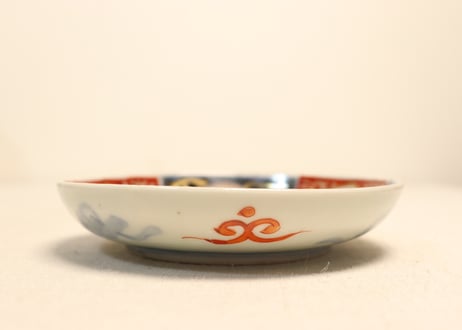 明治前期色絵三方貝図小皿