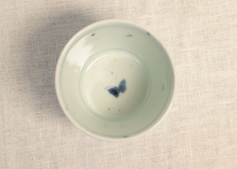 江戸幕末染付花と唐草図猪口