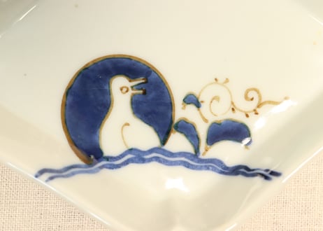 大正～昭和戦前染付鳥と唐草図菱形皿①