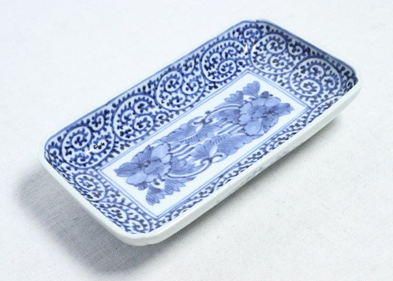 中国　染付　寅生佳器　人物紋小皿2点　送料込み250106 中国染付寅生佳器人物紋小皿2点送料込み250106