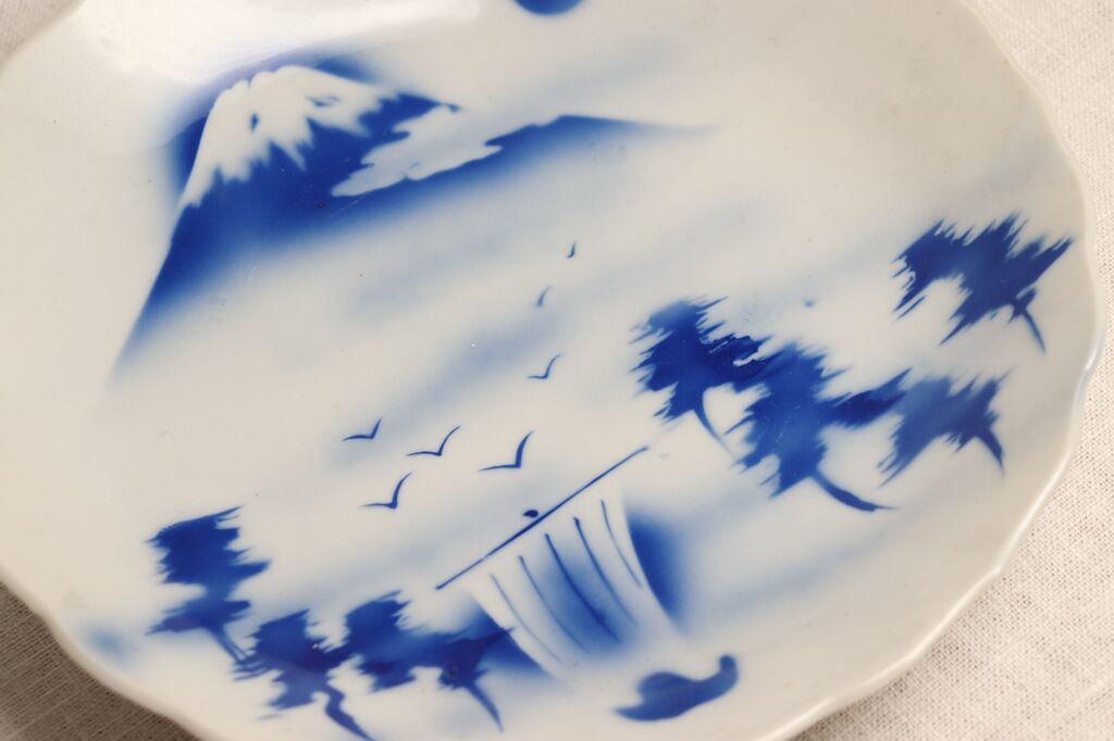 昭和戦前吹き墨富士と帆掛け船図8寸皿 | 吉祥寺PukuPuku