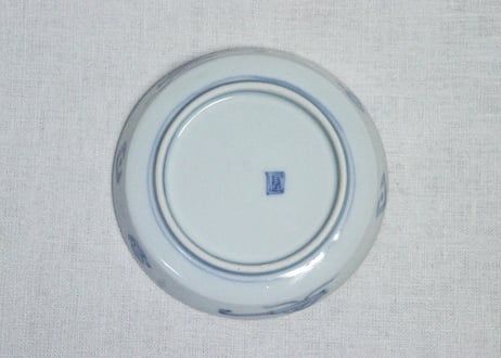 明治前期色絵桃と六方に花図縁立小皿➁　薄め