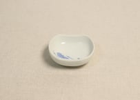 大正~昭和戦前染付松葉図楕円醤油小皿
