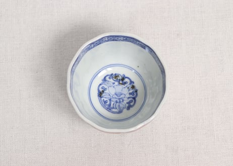 明治前期色絵梅に鶯と菖蒲図通り物向付　フリモノ