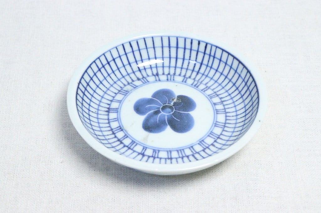 363 骨董 アンティーク 染付け 梅紋なます輪花皿 1点 5寸 幕末 上物
