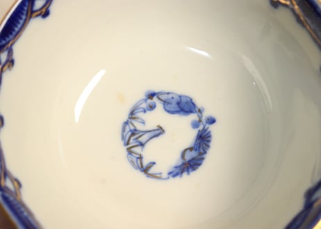 明治後期～大正色絵桜と波千鳥図通り物飯茶碗
