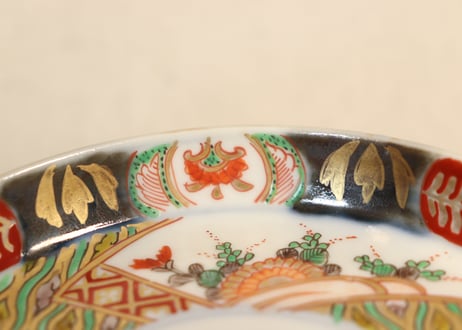 明治前期色絵松鶴に菊と桜図縁立小皿