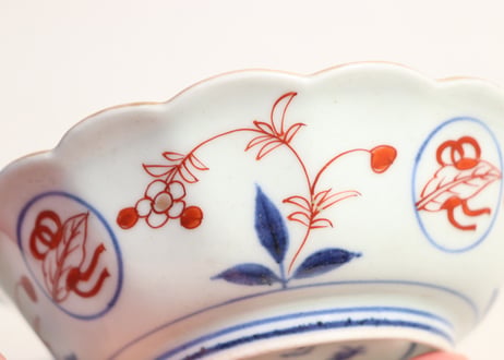 江戸中期色絵竹梅に亀甲菱花図なます皿①5客組　窯傷