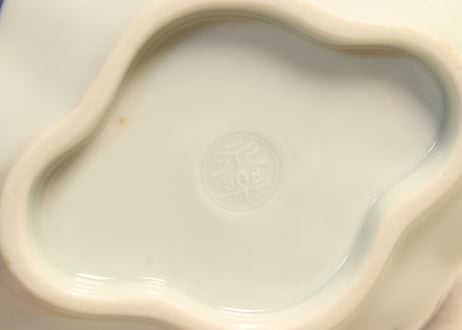 明治後期～大正染付松図木瓜型深皿①濃いめ