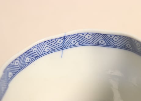 明治後期～大正銅判牡丹唐草図向付