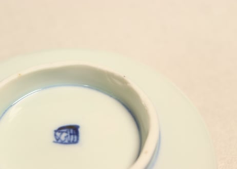 明治前期染付菖蒲と波千鳥図五弁小鉢