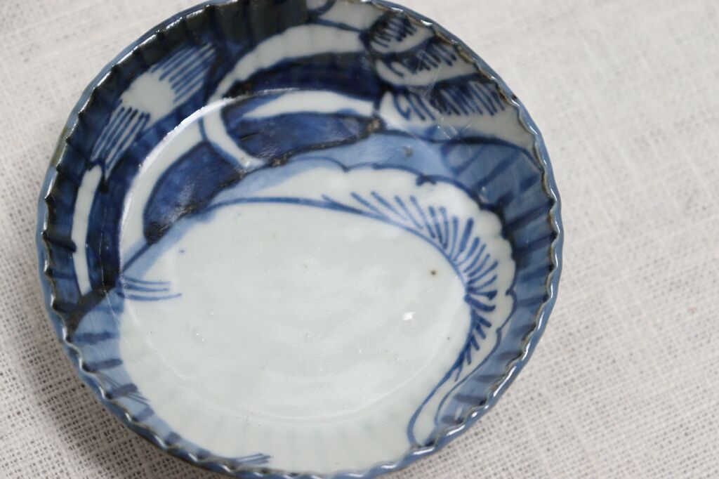 江戸後期染付ホラ貝図縁立ち豆皿 | 吉祥寺PukuPuku