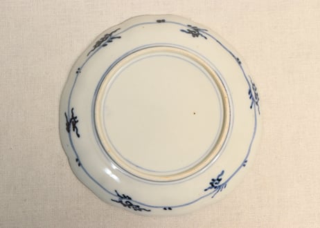 明治前期色絵桜に万年青図通り物7寸皿①