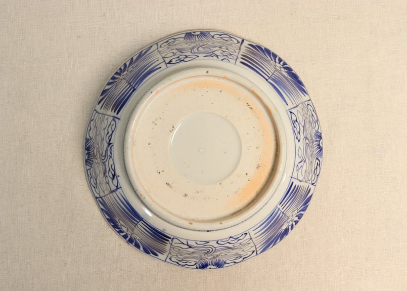 明治前期染付蝶図8寸鉢 | 吉祥寺PukuPuku