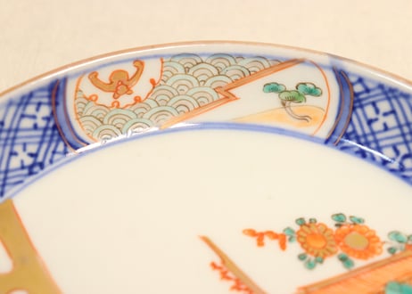 明治前期色絵牡丹と菊図縁立5寸皿