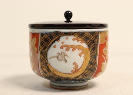 明治前期色絵波千鳥と牡丹図湯呑 天目台、蓋セット 5客組 小キズ
