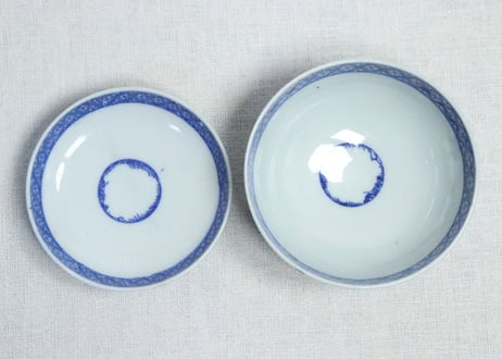 明治後期～大正銅判蝶図飯茶碗