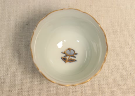 江戸後期色絵牡丹と蝶図小向付①
