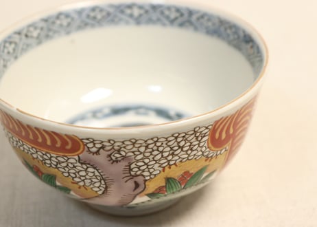 明治前期色絵桜に万年青図通り物飯茶碗①濃いめ