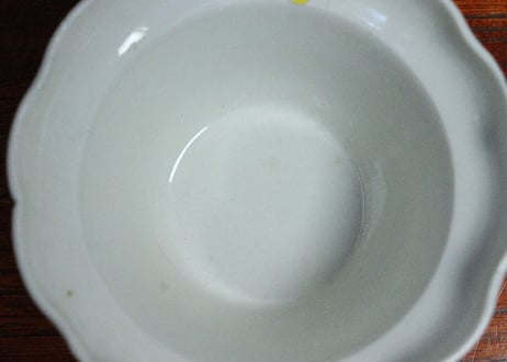 江戸中期白磁輪花猪口　ニュウ,部分甘手